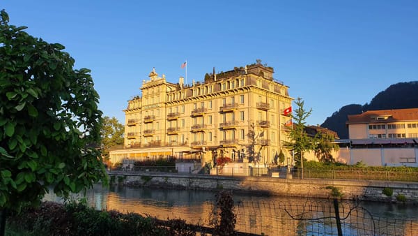 Halal-orientierte Dienstleistungen in Hotels: Eine Untersuchung der Angebote für muslimische Touristen aus der Golfregion in Interlaken